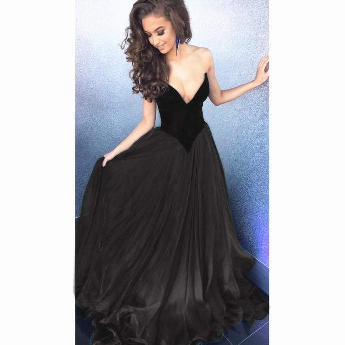 Ball Gown Princess Sweetheart Tulle Sweep Train Prom Dress With